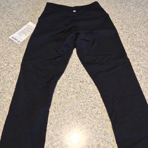 NWT LuluLemon Wunder Under Crop HR 21"